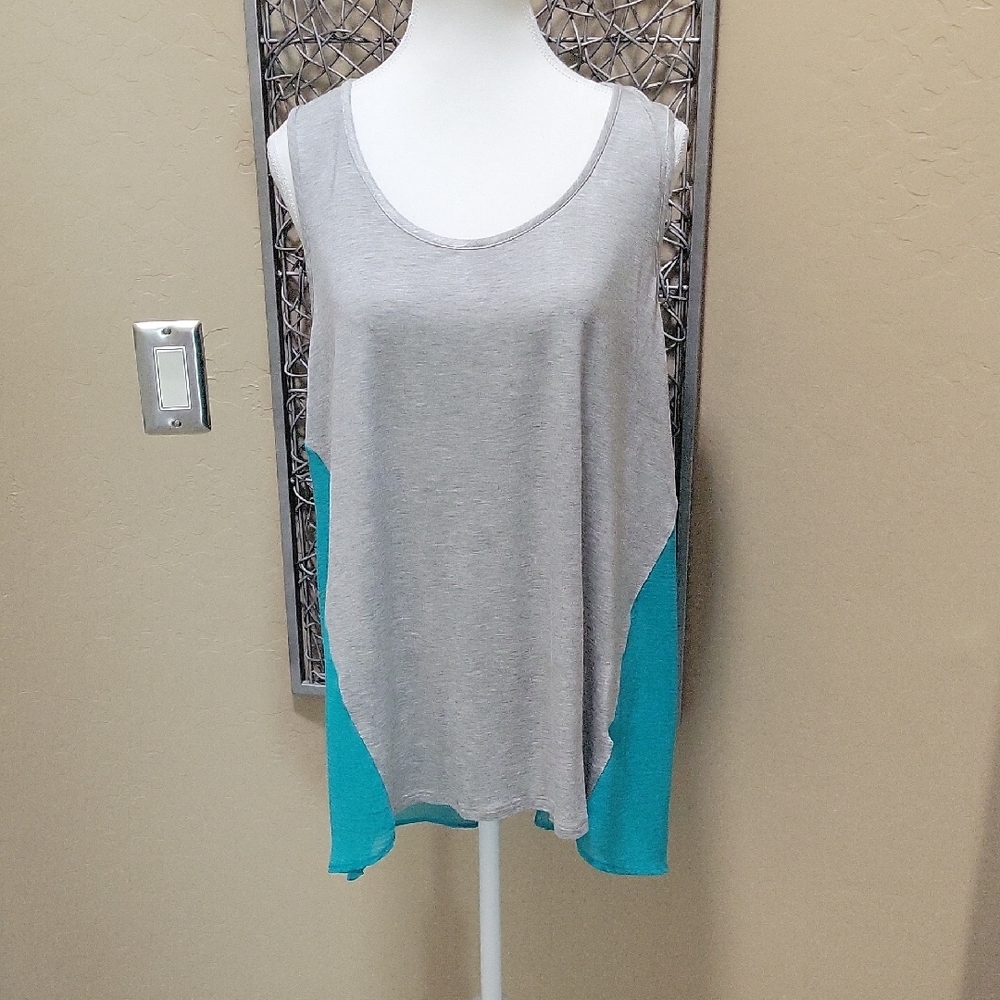 Bobeau Heather Gray and Aqua Swing Tank Top With Sheer Back Panel